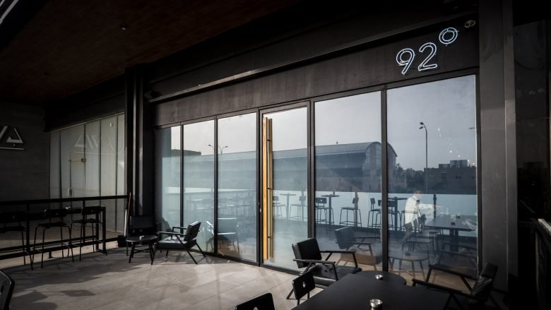 Liqui Group 为 Brew92 打造“回归基础”咖啡店