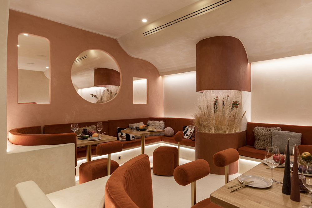 Masquespacio 设计的 Living Bakkali 餐厅