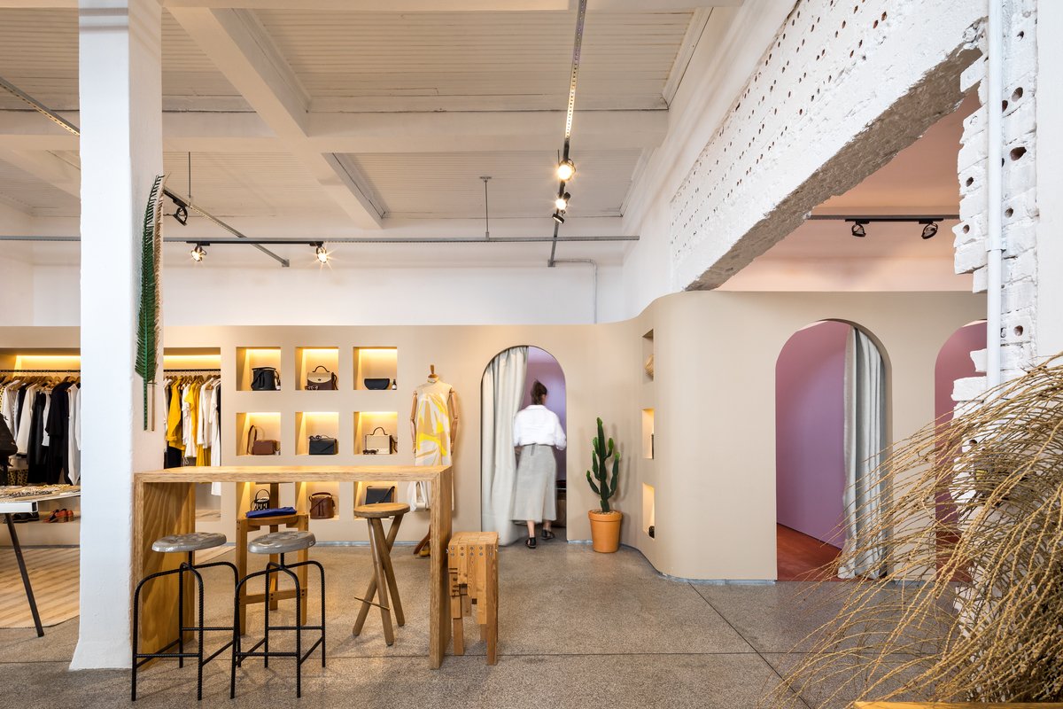 Loja Coletiza 由 Solo Arquitetos 设计