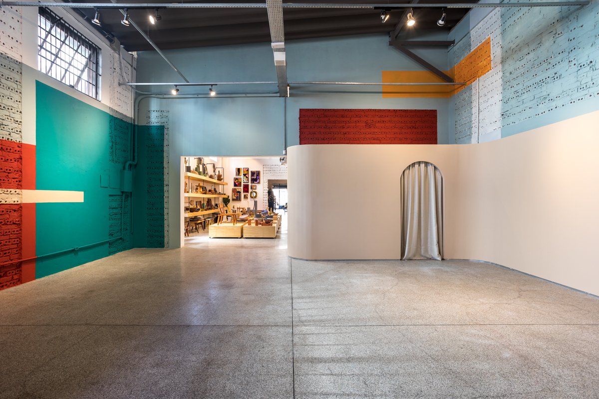 Loja Coletiza 由 Solo Arquitetos 设计