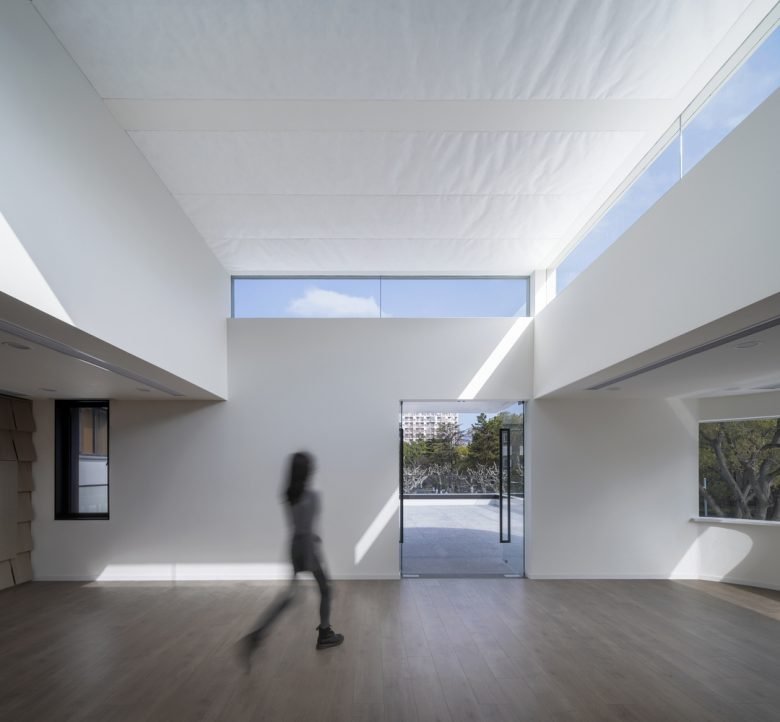 龙尚书店 by A.C.R.E. 工作室