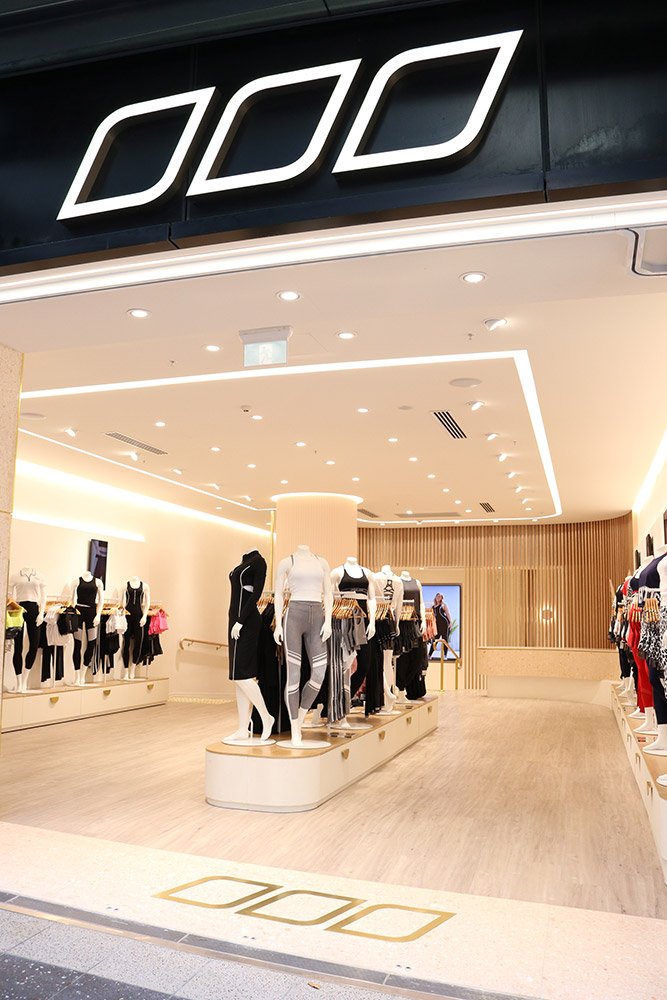 洛娜·简 (Lorna Jane) 商店概念 洛娜·简 (Lorna Jane) 商店概念