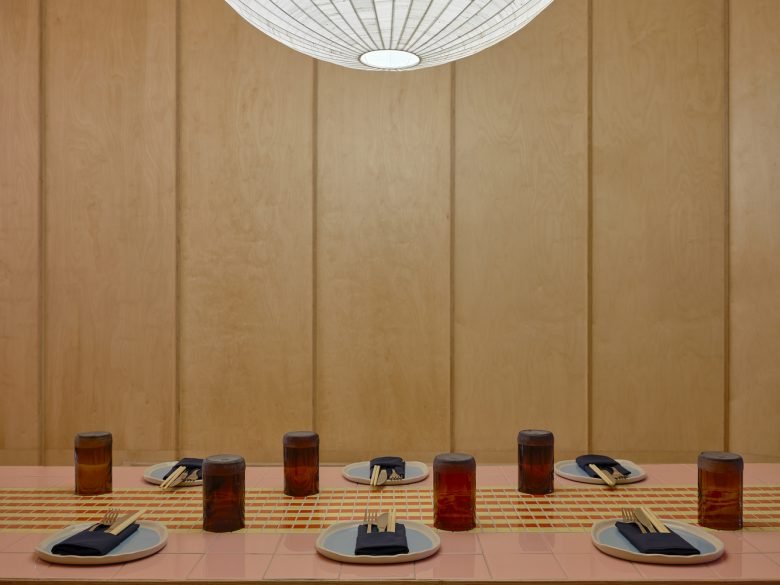 Lucky Chan 餐厅由 MAIA 设计工作室设计