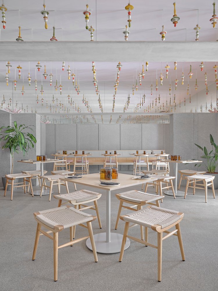 Lucky Chan 餐厅由 MAIA 设计工作室设计