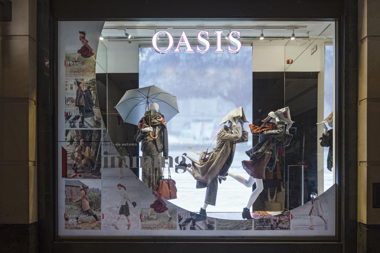 Lucky Fox 的绿洲“秋天”窗户