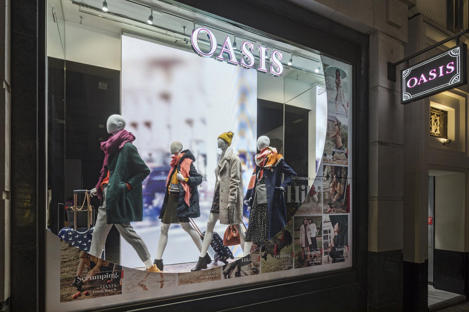 Lucky Fox 的绿洲“秋天”窗户