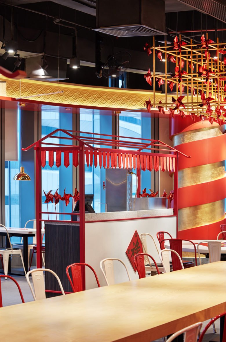 LUK SHOW 现代当地美食 LUK SHOW 现代当地美食