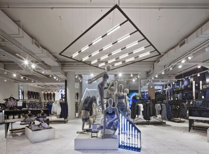 Lululemon 由 Dalziel 和 Pow 设计，英国伦敦