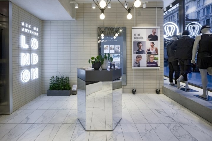 Lululemon 由 Dalziel 和 Pow 设计，英国伦敦