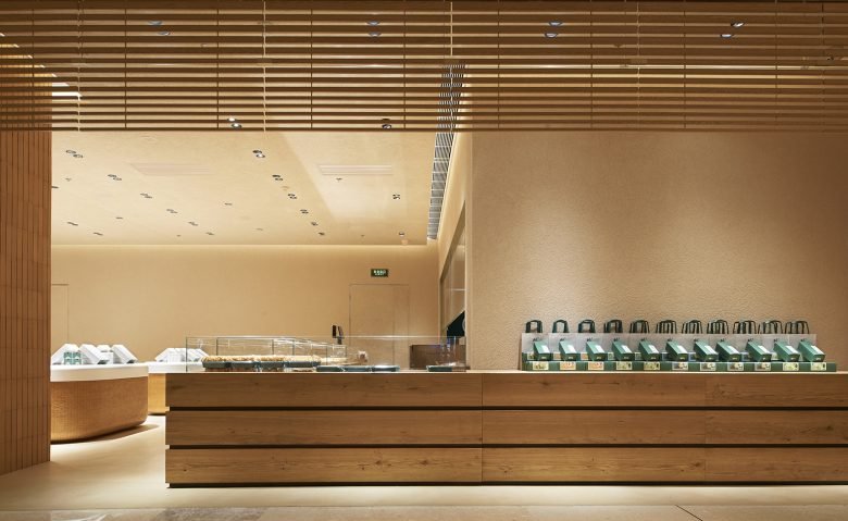 鲁西河面包店 / Kooo Architects