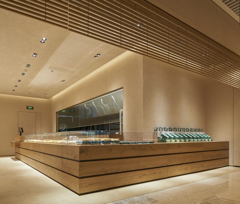 鲁西河面包店 / Kooo Architects