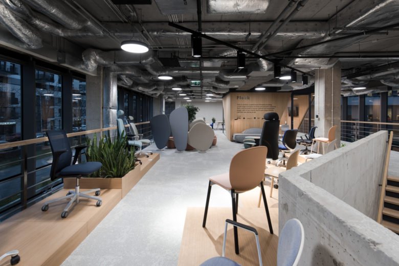 全新 Flokk 展厅中功能齐全的简约空间