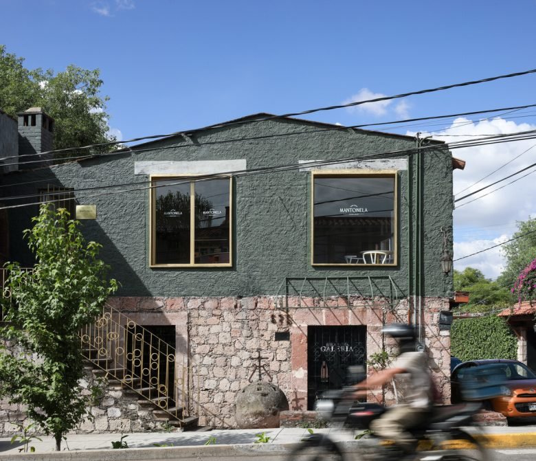 MANTONELA by Daniela Bucio Sistos // Taller de Arquitectura y Diseño