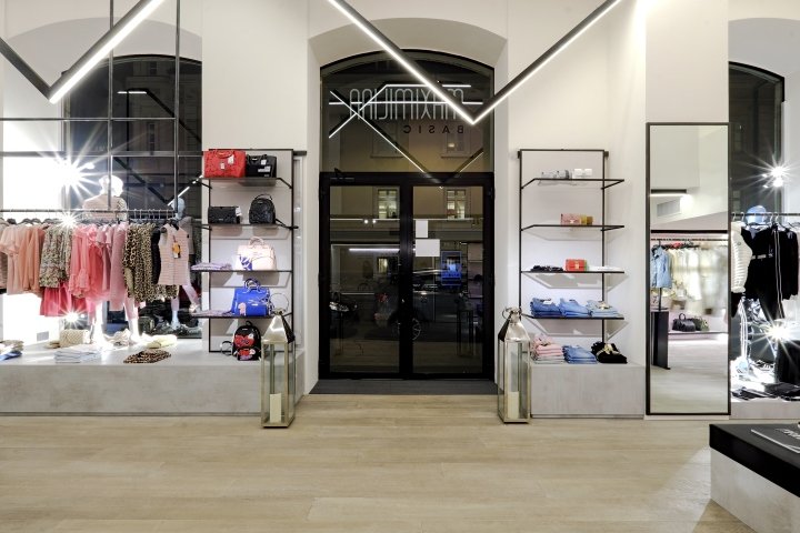 Maximilian Basic 商店，由 Bartolini/Lanzi Architects 设计，梅拉诺 – 意大利