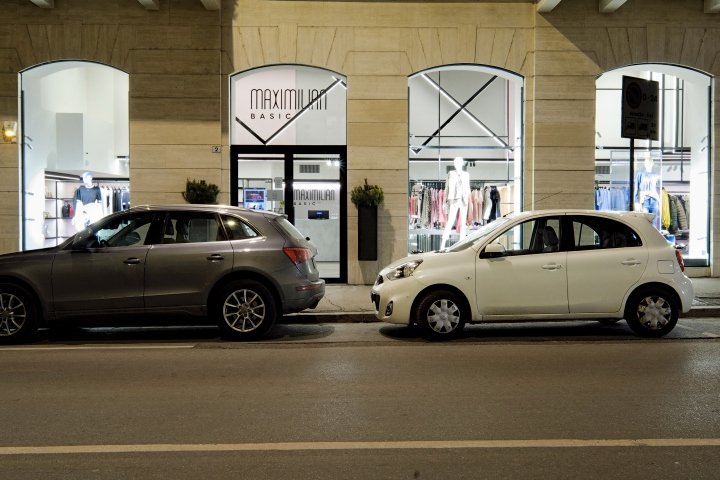 Maximilian Basic 商店，由 Bartolini/Lanzi Architects 设计，梅拉诺 – 意大利