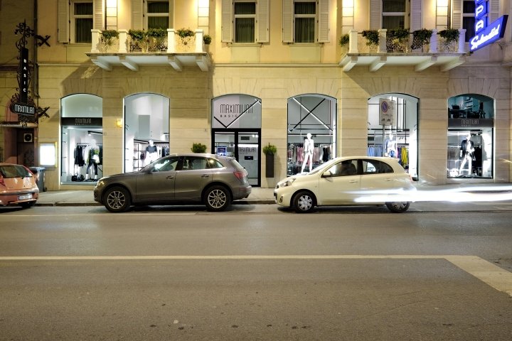 Maximilian Basic 商店，由 Bartolini/Lanzi Architects 设计，梅拉诺 – 意大利