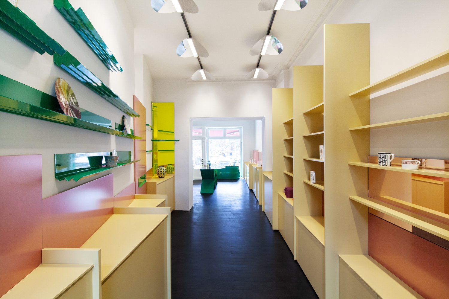 MDC 隔壁商店 / Gonzalez Haase Architects