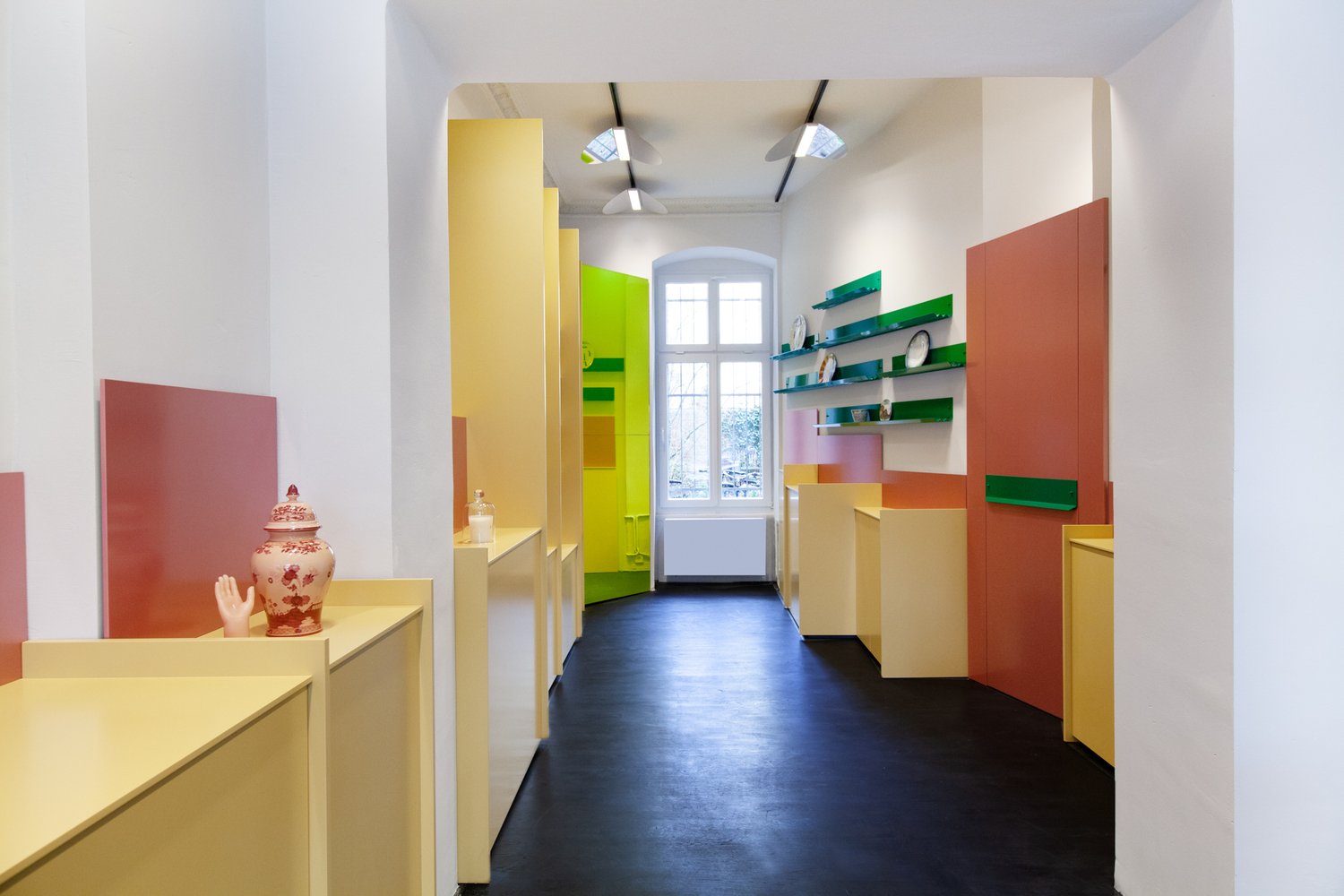 MDC 隔壁商店 / Gonzalez Haase Architects