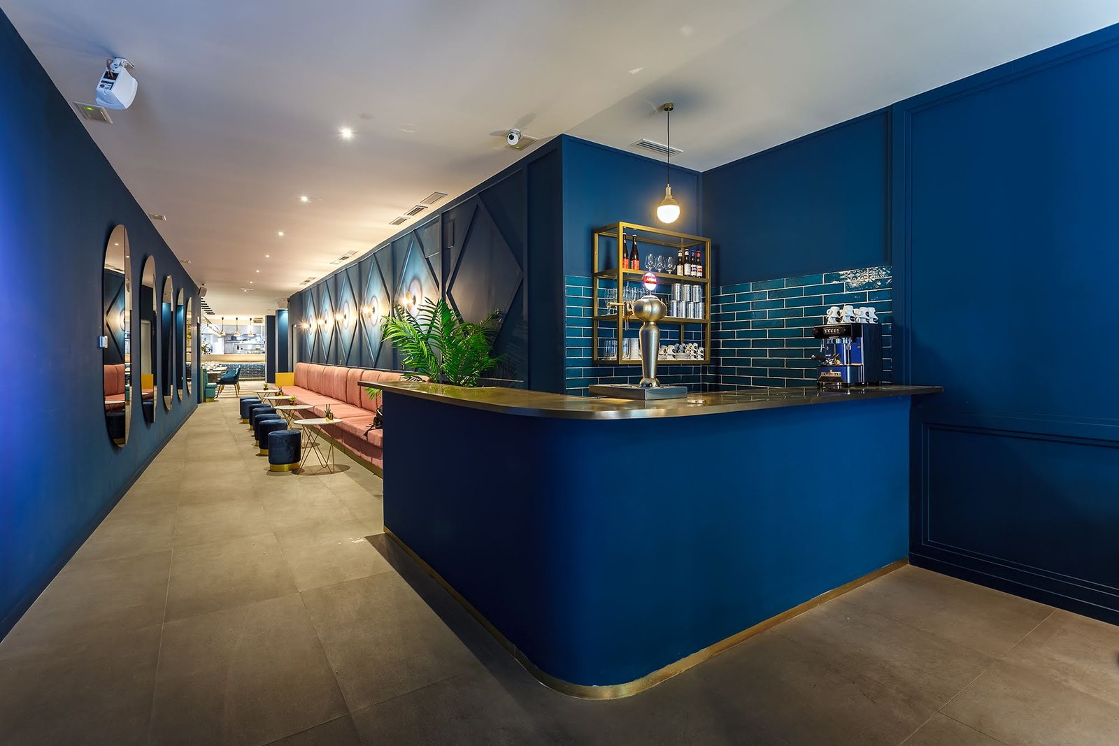 Escena 餐厅由 Peanut Design Studio 和 Cerogrados Arquitectura 设计