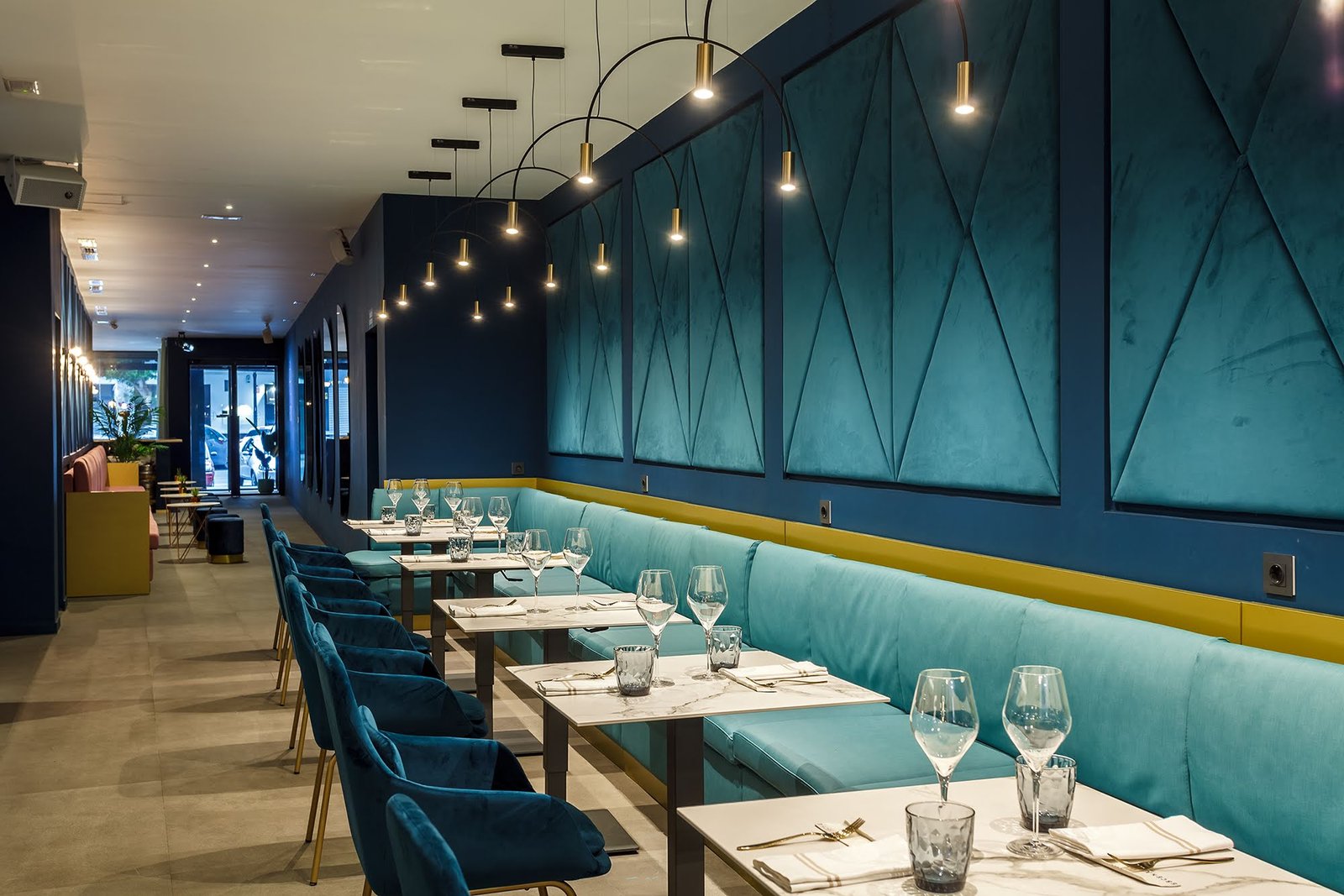 Escena 餐厅由 Peanut Design Studio 和 Cerogrados Arquitectura 设计