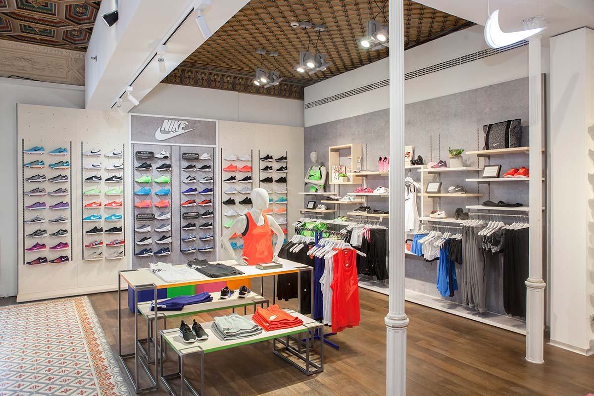 耐克女装 AWLAB | 巴塞罗那