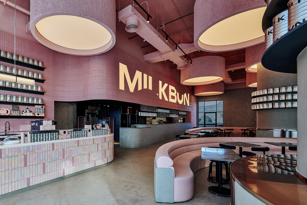 MILK BUN 餐厅 / Rabih Geha Architects