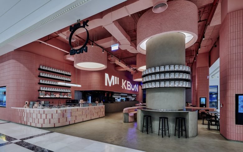 MILK BUN 餐厅 / Rabih Geha Architects