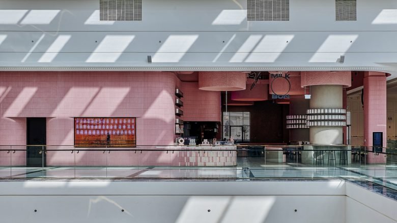 MILK BUN 餐厅 / Rabih Geha Architects