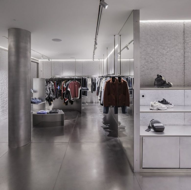 塞维利亚 MKR 商店，Guillermo Vázquez Consuegra 设计