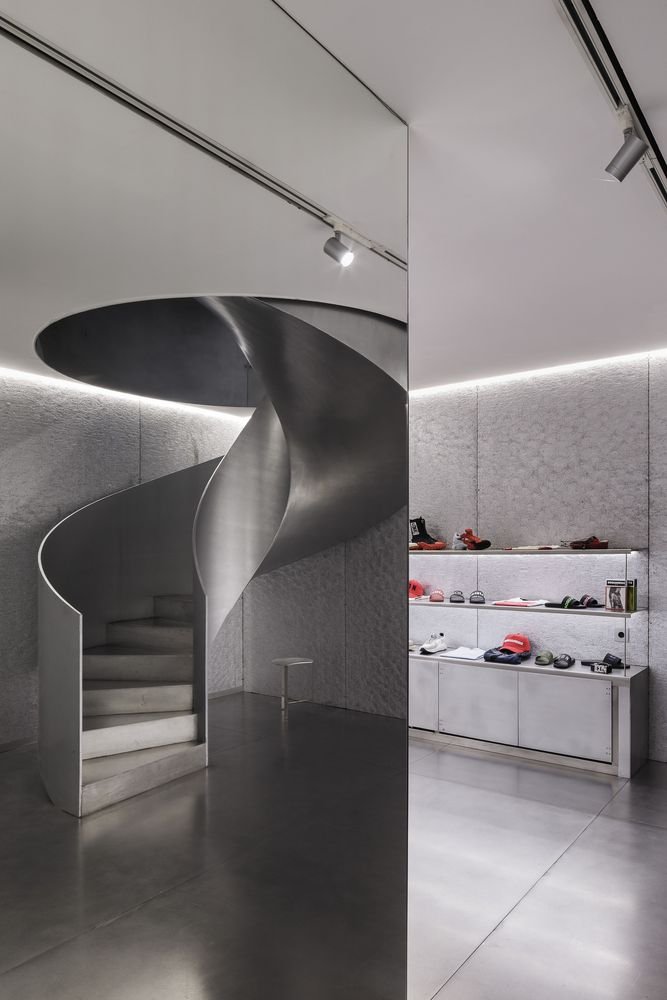 塞维利亚 MKR 商店，Guillermo Vázquez Consuegra 设计