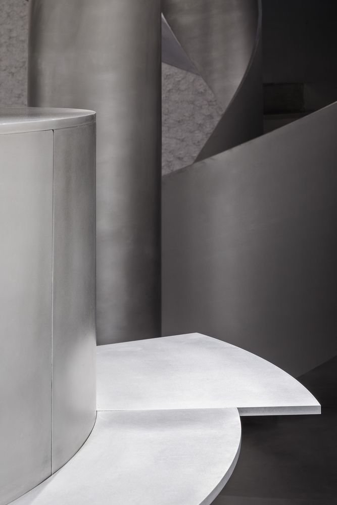 塞维利亚 MKR 商店，Guillermo Vázquez Consuegra 设计