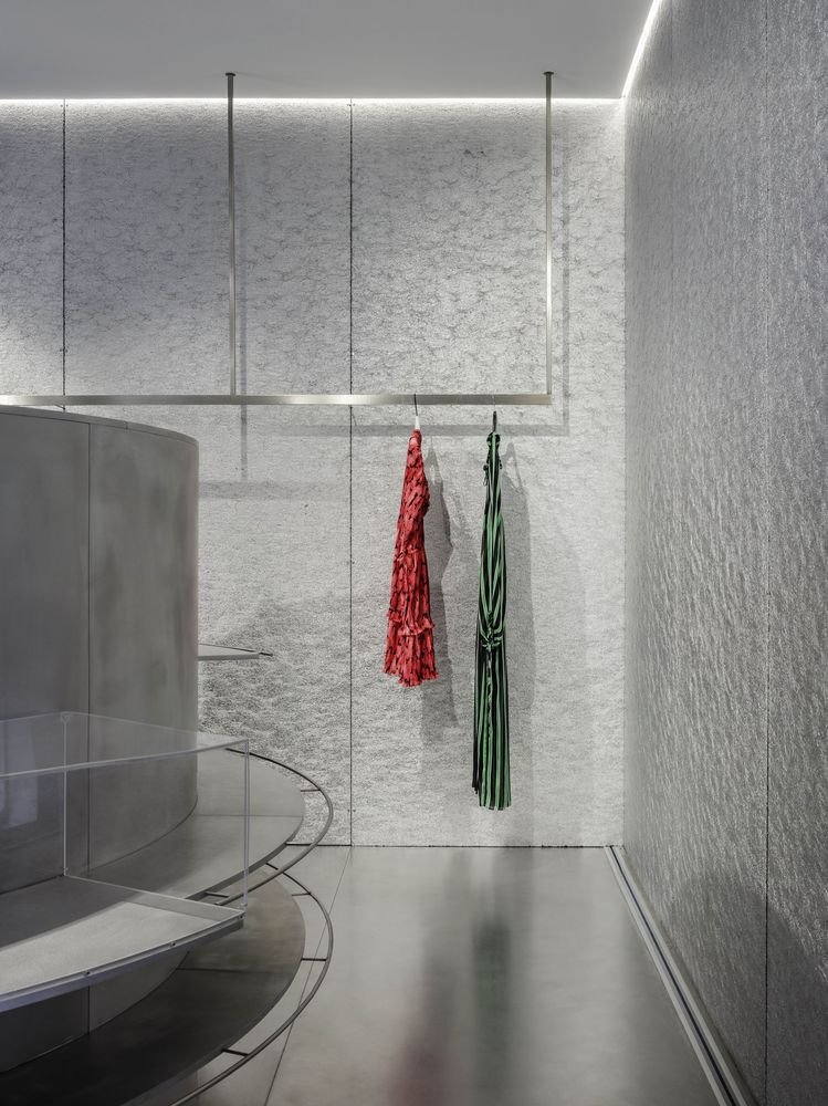 塞维利亚 MKR 商店，Guillermo Vázquez Consuegra 设计