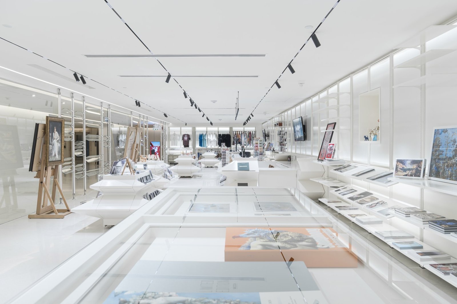 曼谷当代艺术博物馆 – MOCA 商店 曼谷当代艺术博物馆 – MOCA 商店