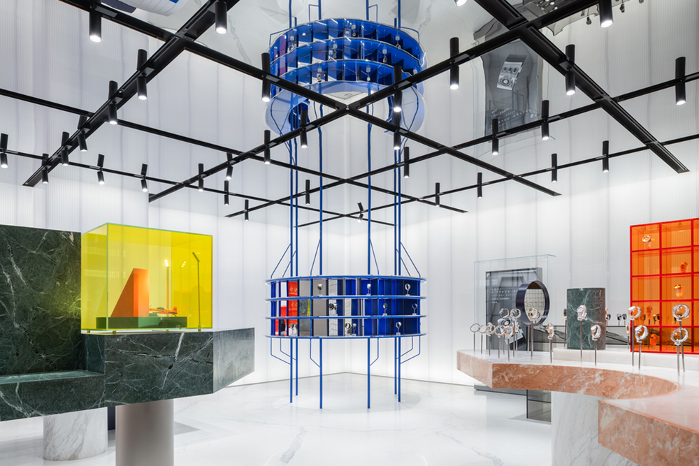 Atelier TAO+C 设计的 MOMIC 手表组装店