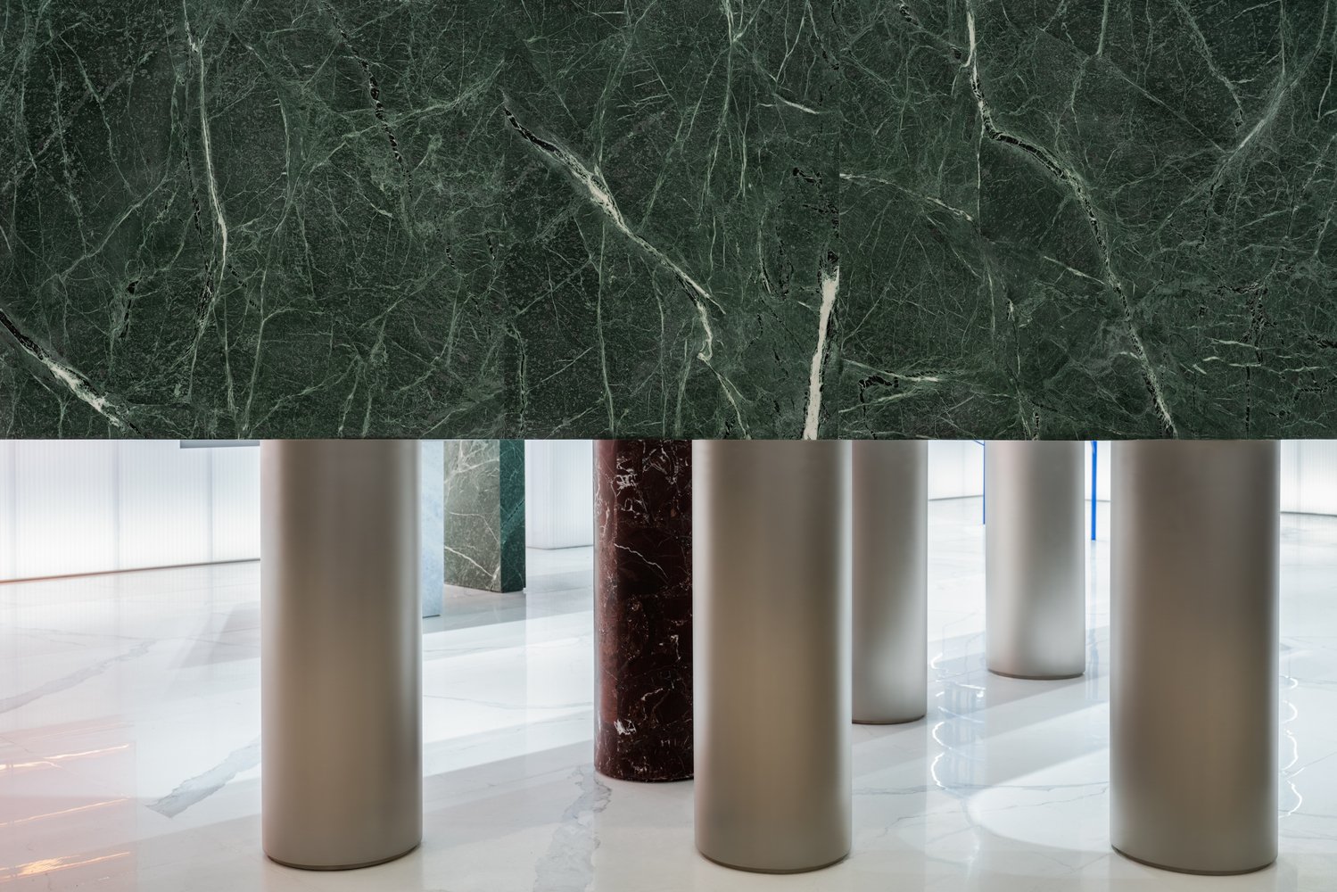 Atelier TAO+C 设计的 MOMIC 手表组装店