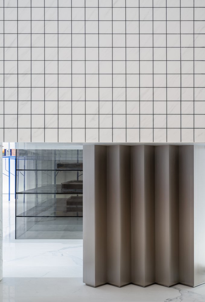 Atelier TAO+C 设计的 MOMIC 手表组装店