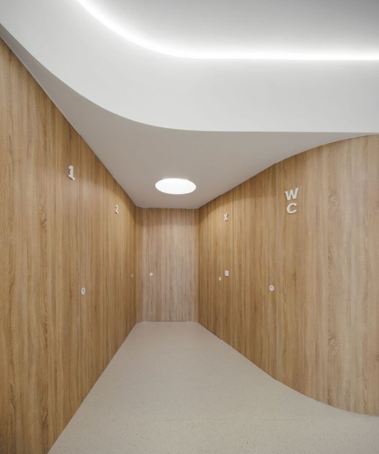 MOOD 牙科医学 / Tsou Arquitectos