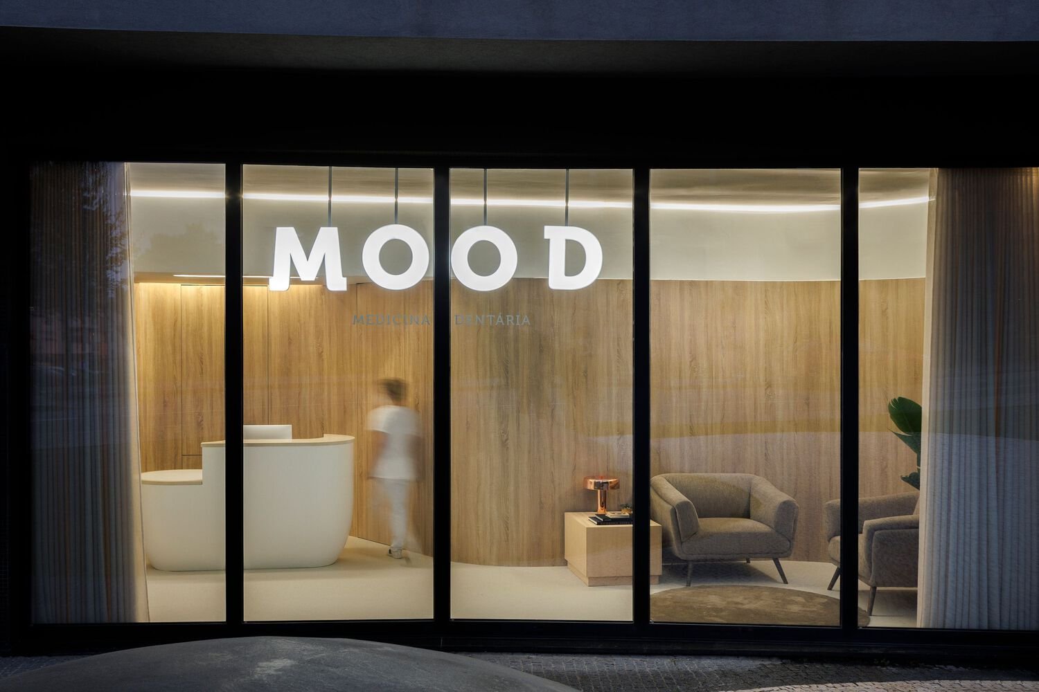 MOOD 牙科医学 / Tsou Arquitectos