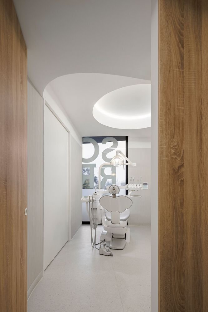 MOOD 牙科医学 / Tsou Arquitectos