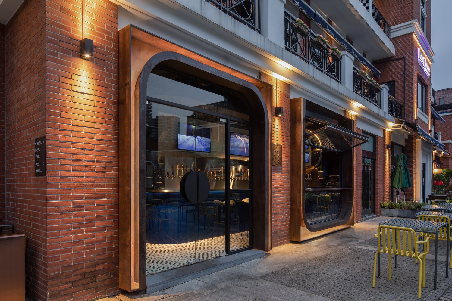 O&O Studio 的 MOONCRAFT O&O Studio 的 MOONCRAFT