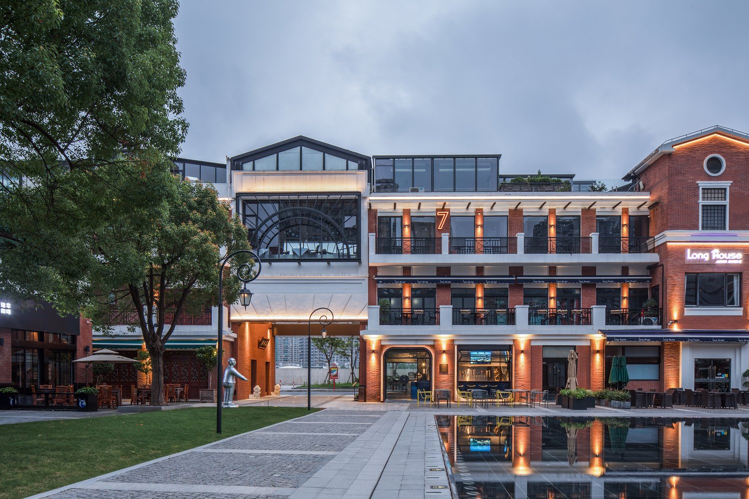 O&O Studio 的 MOONCRAFT O&O Studio 的 MOONCRAFT