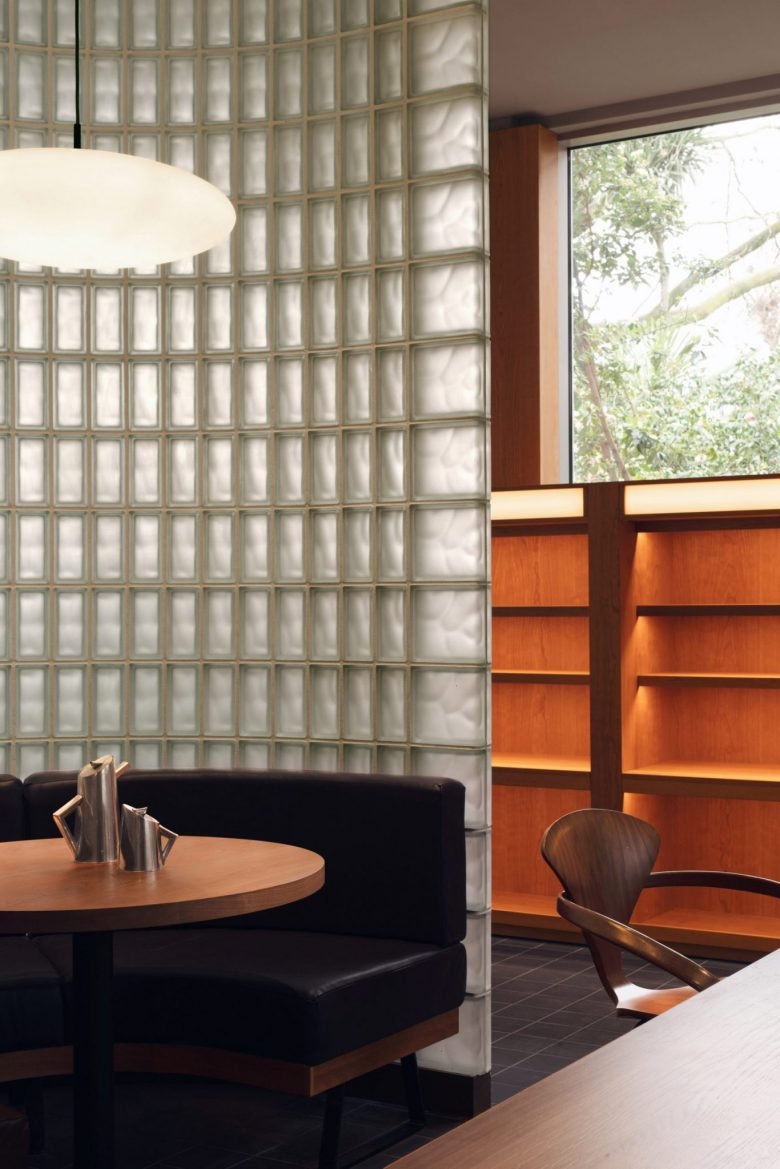 Child Studio 设计的 Maido 餐厅