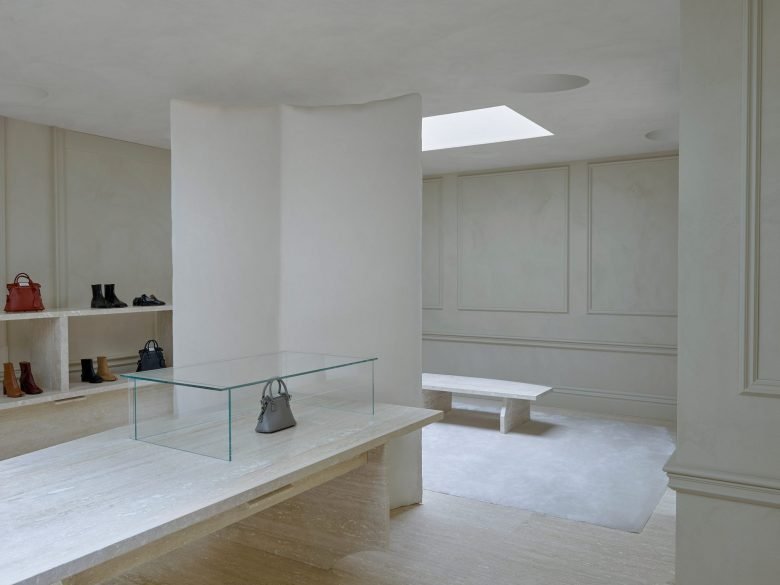由 Studio Anne Holtrop 设计的 Maison Margiela 商店