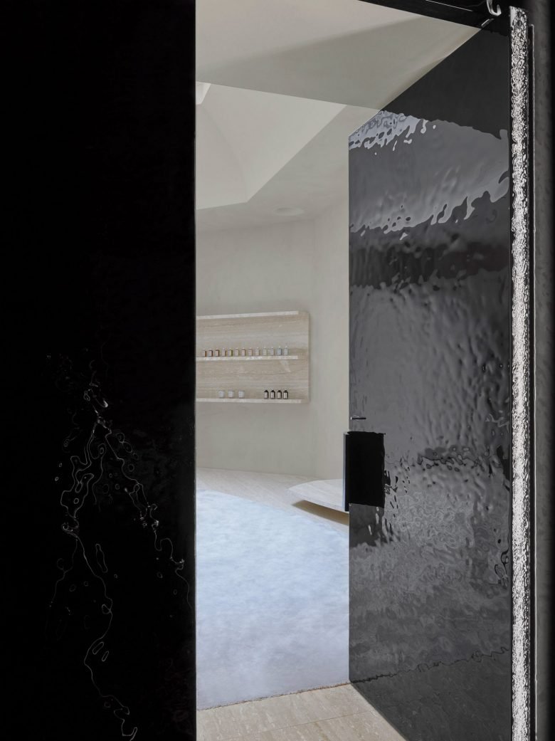 由 Studio Anne Holtrop 设计的 Maison Margiela 商店