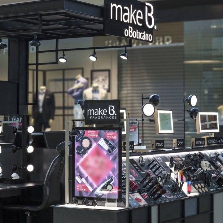 Make B. kiosk 由 Estúdio Jacarandá 设计,库里蒂巴 – 巴西 Make B. kiosk 由 Estúdio Jacarandá 设计,库里蒂巴 – 巴西