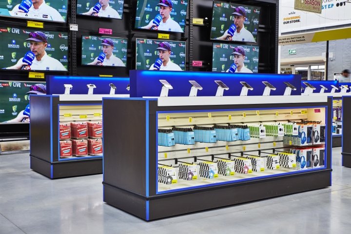 TDC&Co 的 Makro Riversands 商店，南非约翰内斯堡