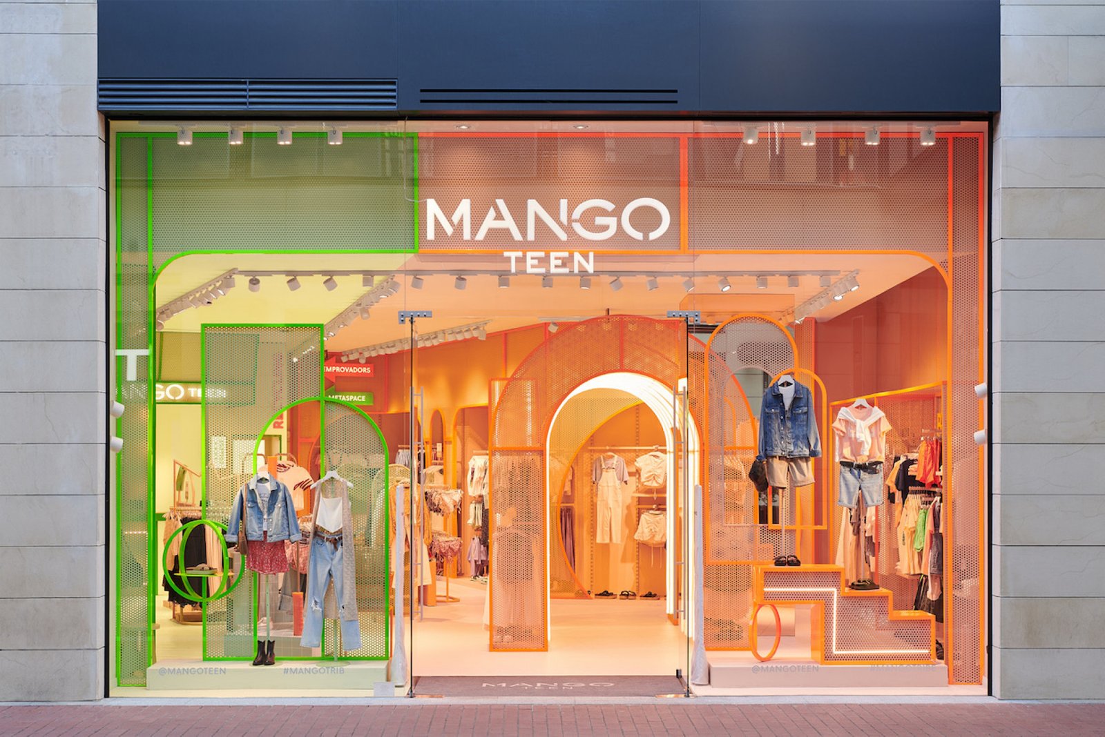 Masquespacio 的 Mango Teen 商店 Masquespacio 的 Mango Teen 商店