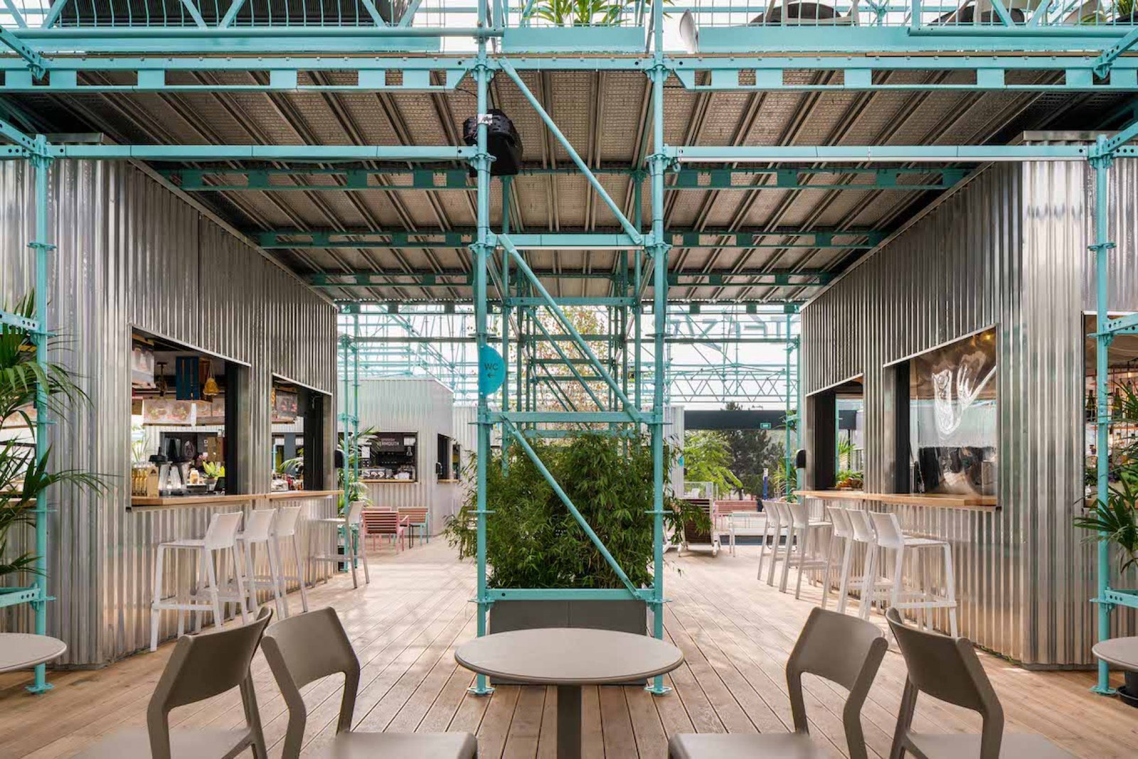 宣言市场由 Chybik + Kristof Architects 设计