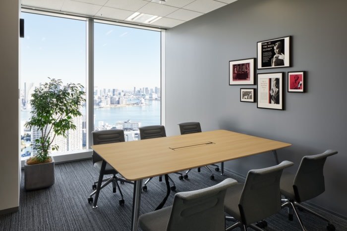 万宝盛华集团办公室由 The Design Studio K.K. 设计