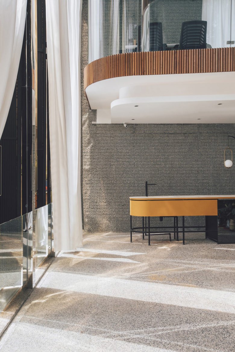 S/LAB 设计的 Mantab 办公室